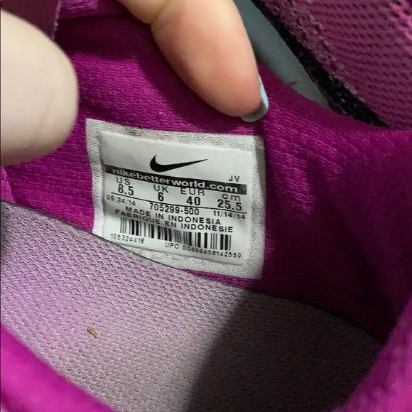 Nike gym shoes - Picture 5 of 5